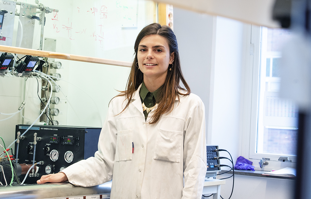 Martina Butori, doktorand, fokuserar i sin forskning på att utveckla bränsleceller. Foto: Malin Eld
