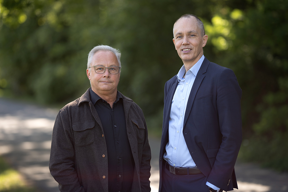 Kristian Abel, VP och chef för Vehicle Engineering och Stefan Christiernin, forskningschef på Volvo Cars R&D. Foto: Volvo Cars