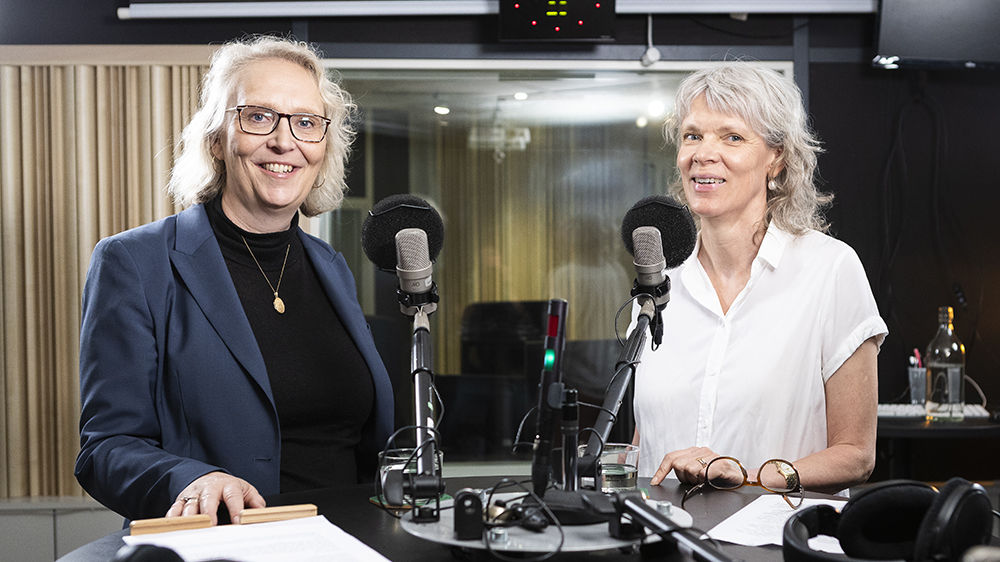 Sofie Pehrsson, vetenskapsredaktör och kommunikationschef vid SSF och Maria Gunther, vetenskapsjournalist på Dagens Nyheter. Foto: Johan Marklund